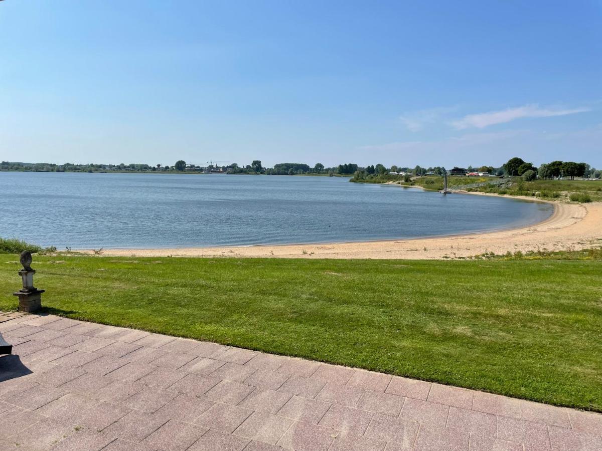 Luxe Chalet Direct Aan Het Water Met Strand Lith Εξωτερικό φωτογραφία